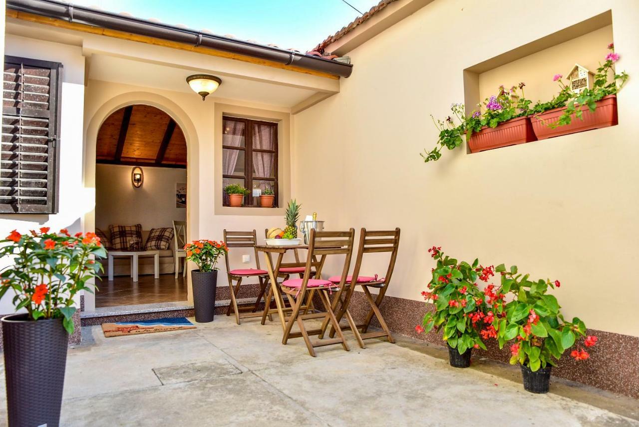 Apartman Mare Zadar Exterior foto